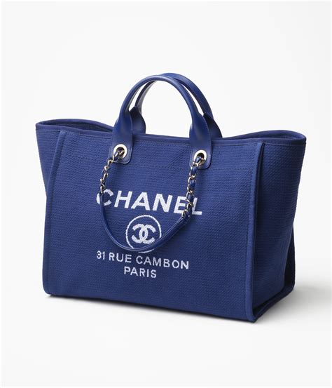 chanel com bags shop online|chanel shopping bag 2020.